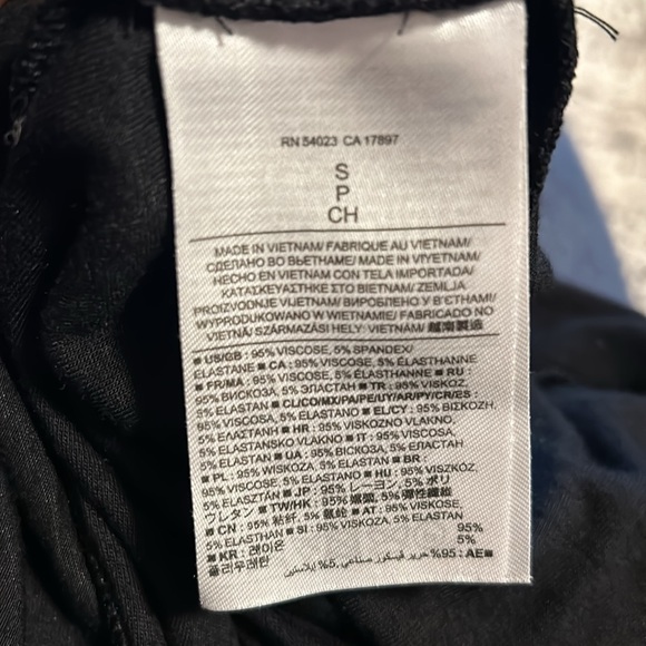 Banana Republic Black 3/4 length v-neck dress - Picture 6 of 6